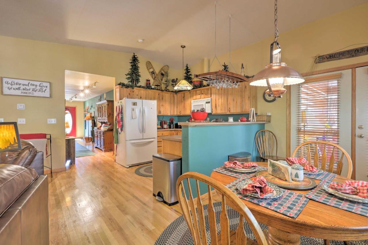 Rustic Cabin With Deck About 4 Mi To Old Town Flagstaff! Extérieur photo